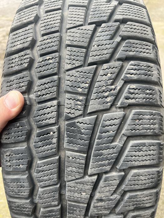 Зимни гуми  205/55 R16 ДОТ 2021г