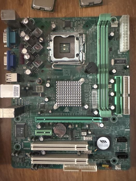 Procesoare Intel Pentium / Celeron / AMD Athlon + plăci de bază și RAM