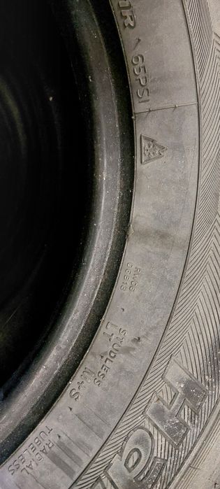 Шины зимние б.у. 215/75/16