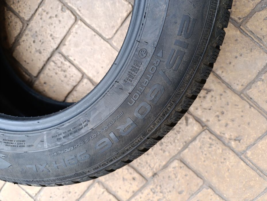 Зимни гуми Nokian 215/60/16 WRD4