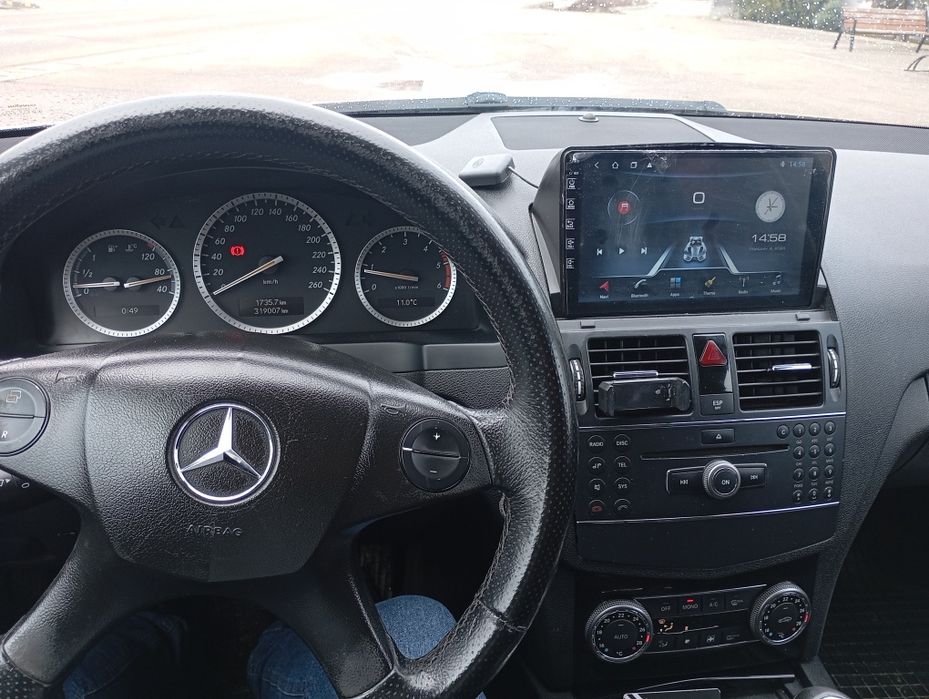 Vând Mercedes c class