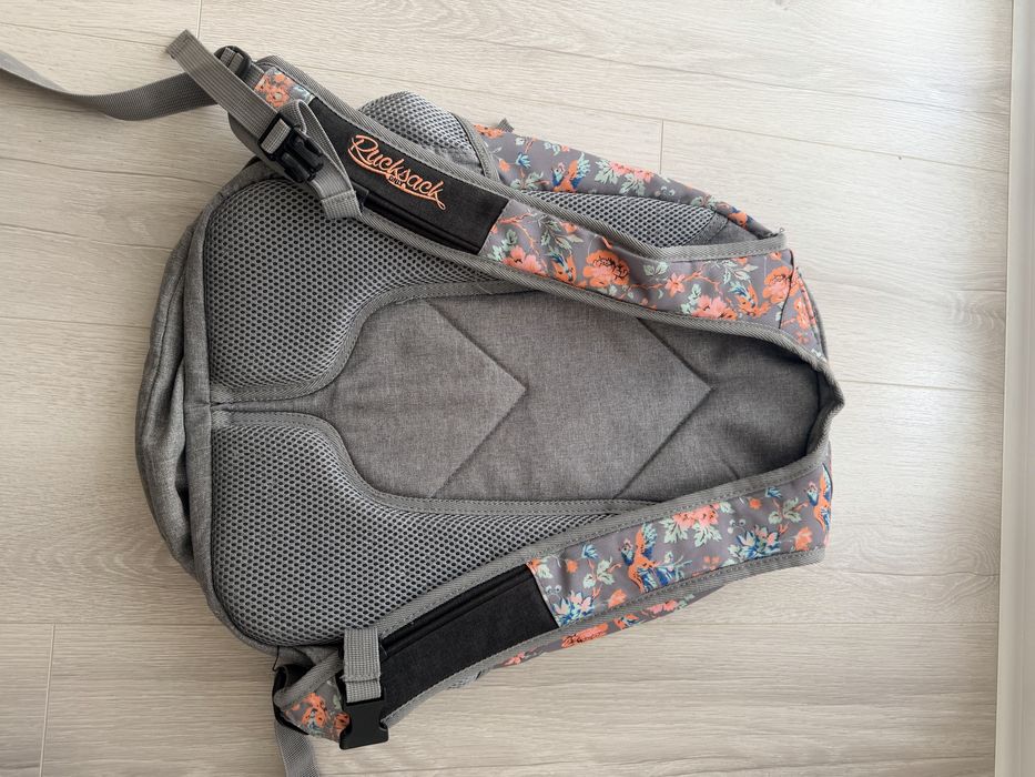 Ученическа раница Rucksack Only, модел Coral Spring( с 4 джоба)