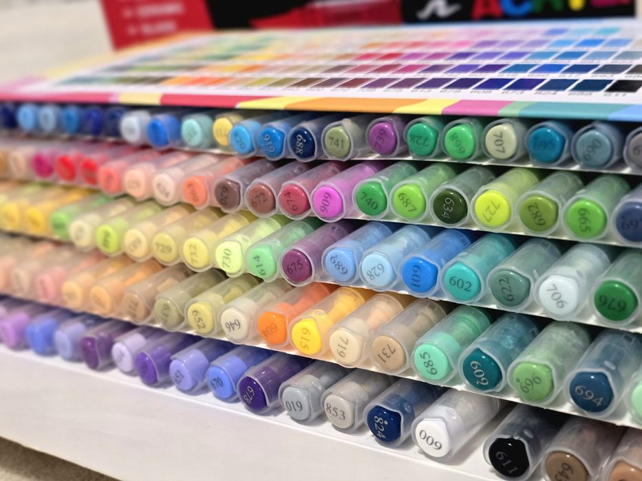 Акриловые маркеры