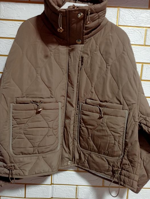 Продам женский ветровку весна осень