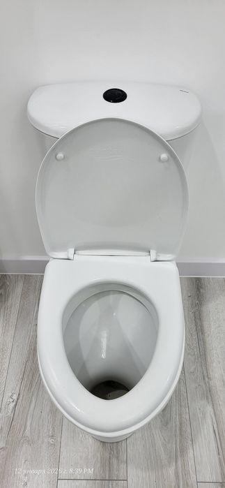 Продам унитаз Б/у за 10 000 тг.