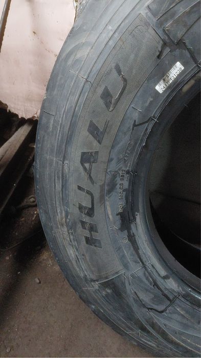 Шины грузовые 12R22.5 - 8 баллонов