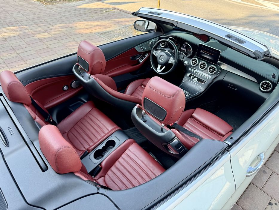 • Mercedes C Classe 2018 •  C200 4 Matic CABRIO / Extra full / Burmester / Soft Top Visiniu • Parc Auto / Rate / Garantie •