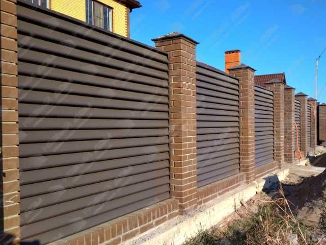 Забор жалюзи горизонтальный