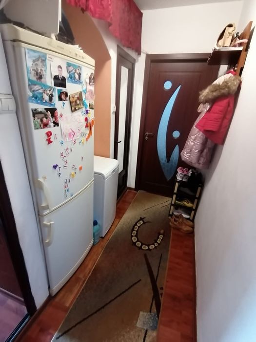 Închiriez apartament