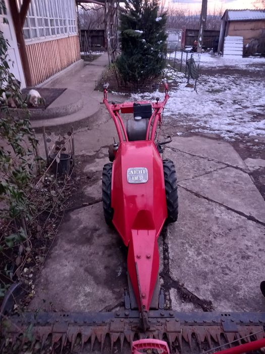Cositoare pe benzina AEBI AM 52