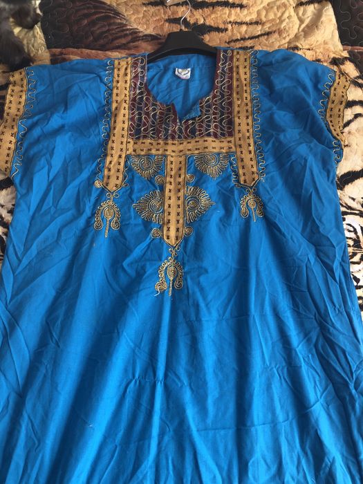 Rochie paiete argintii cu  decolteu