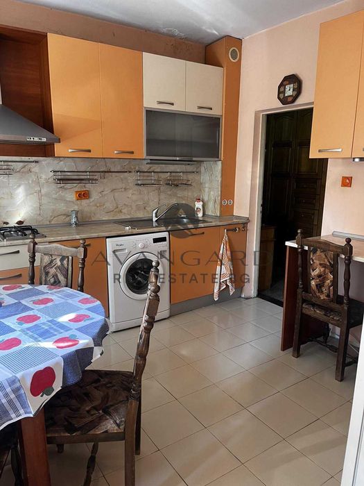 Продава се Тристаен апартамент в Пловдив, Тракия - 86 кв.м за 1581 €/кв.м - Снимка #3