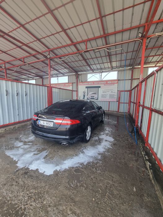 Vand Jaguar xf  2012