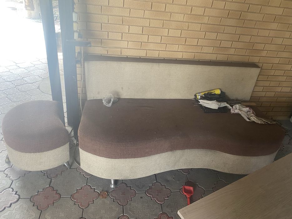 Диван отдам даром