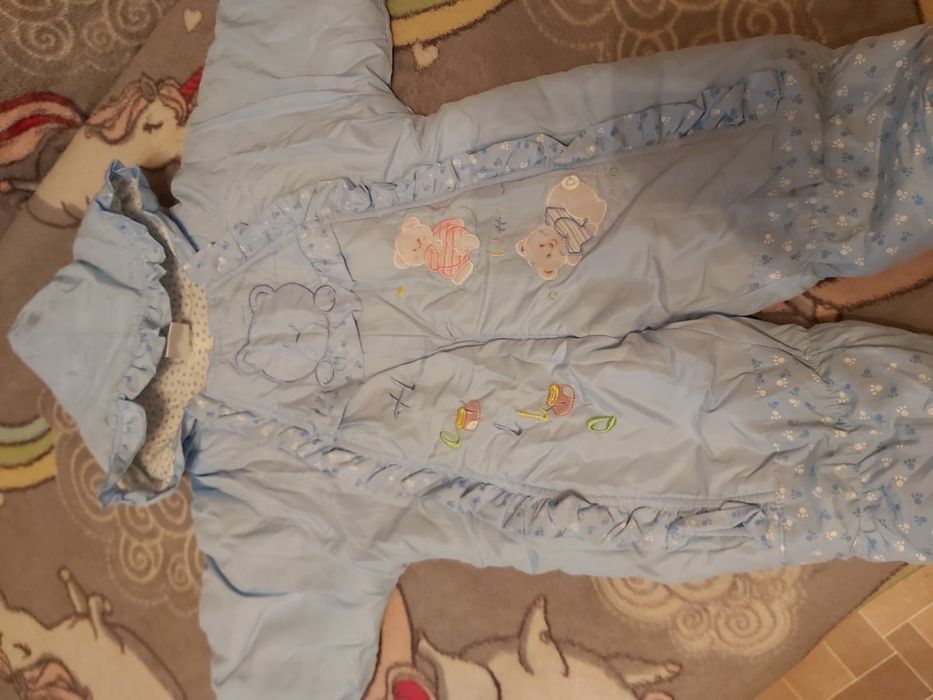 Продам комбинезоны.