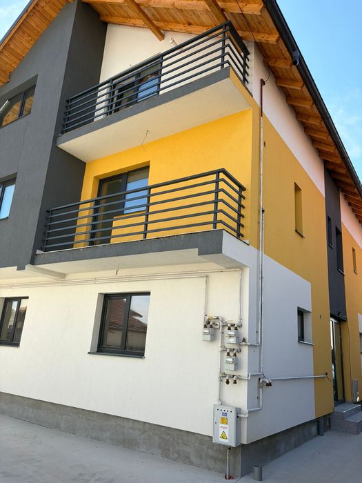 Apartament 3-4 camere,105 mp utili