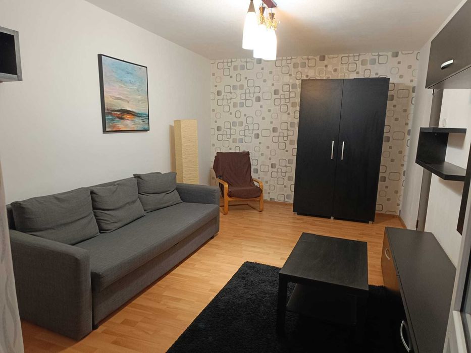 Proprietar ap 2 camere Titan, 55m²,3/10