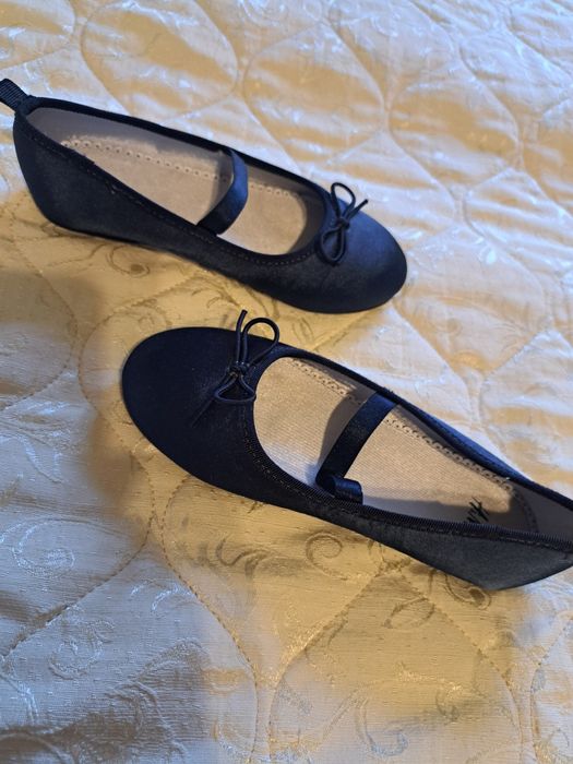 Нови обувки тип балеринки 29 номер марка Н&М