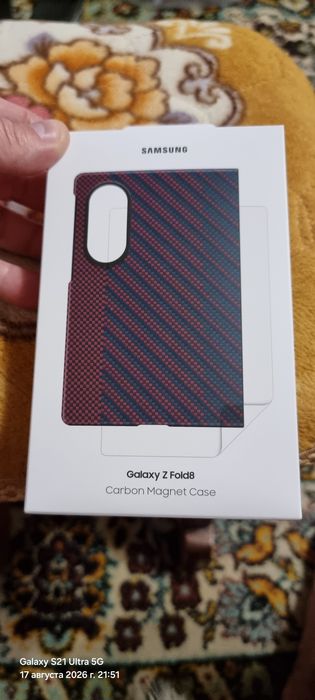 Диктофон PLAUD NOTE - это носимое устройство с ИИ