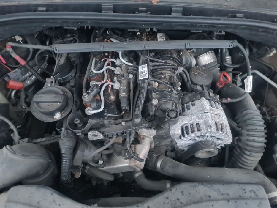 Dezmembrez bmw 118 d 2.0 d 143cp
