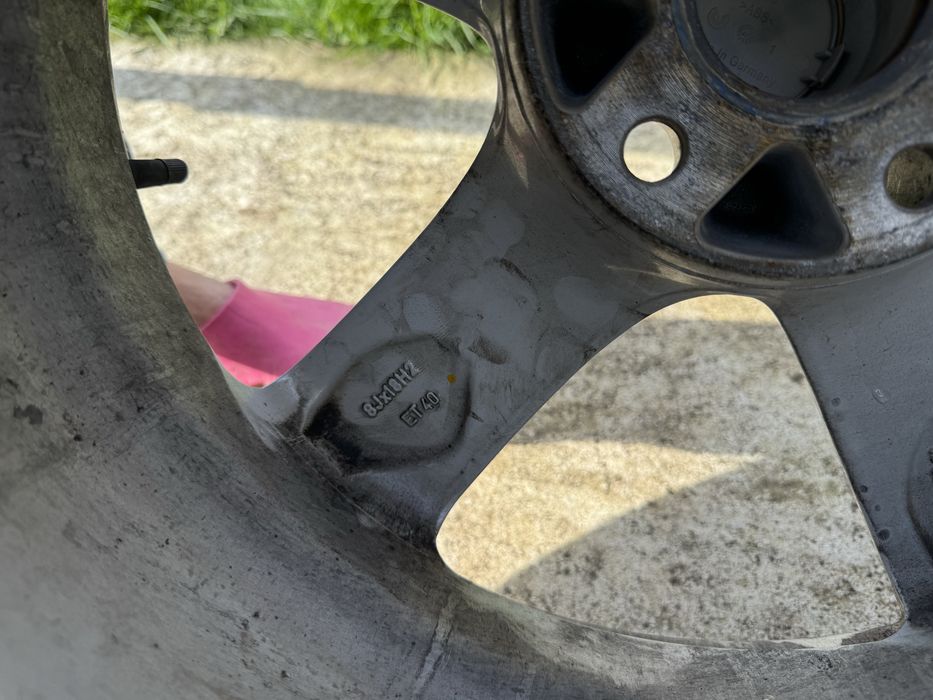 Anvelope iarna 245 45 18,jante aliaj VW Passat,Skoda Superb