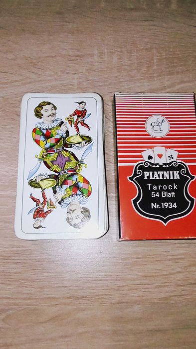 Taro карти Piatnik