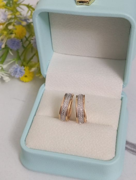 Золотой комплект с бриллиантами