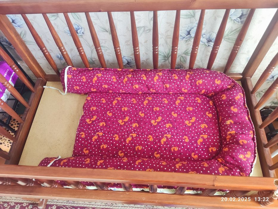 Детская кровать  качалка