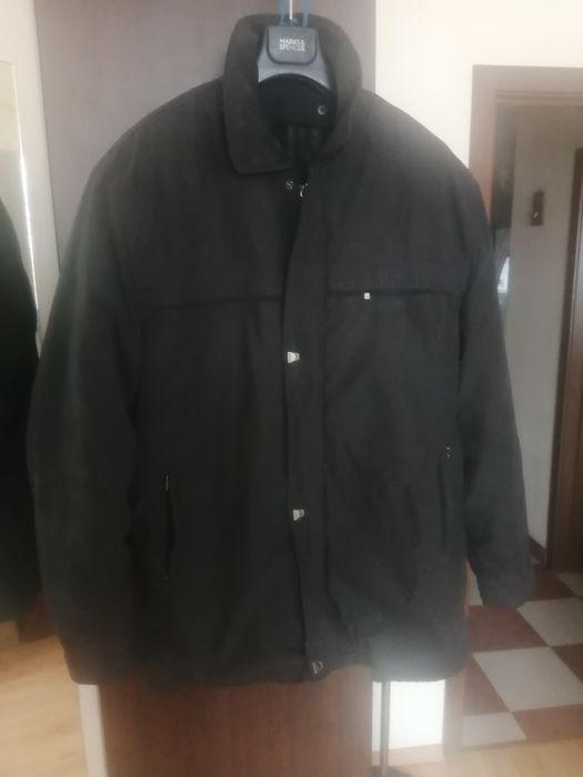 Мъжка черна греика за сезон есен зима.