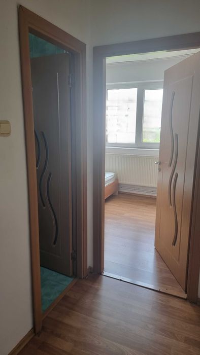 Apartament 3 camere de vanzare Ostroveni, decomandat, etaj 7/10, 2 băi