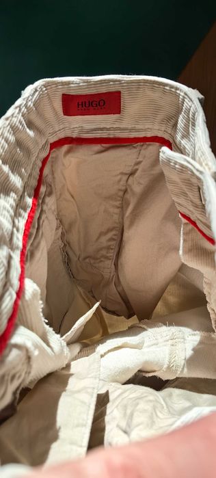 HUGO BOSS HUGO панталон джинсов цвят магнолия