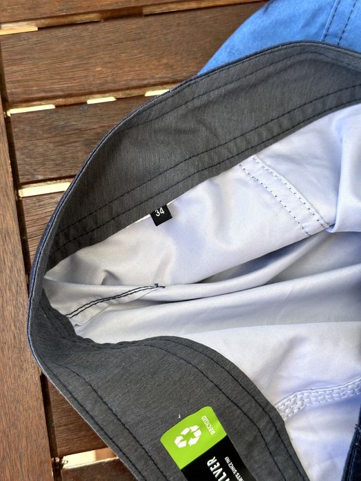 Мъжки шорти / бански QuikSilver - размер 34(L), Отлично състояние