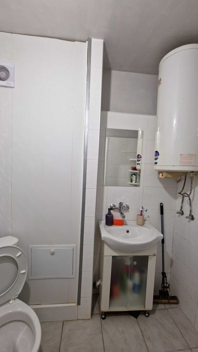 Продава се Двустаен апартамент в Русе, Чародейка - Север - 60 кв.м за 1095 €/кв.м - Снимка #6