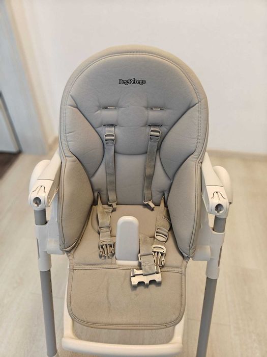 Scaun de masa bebelusi Peg Perego