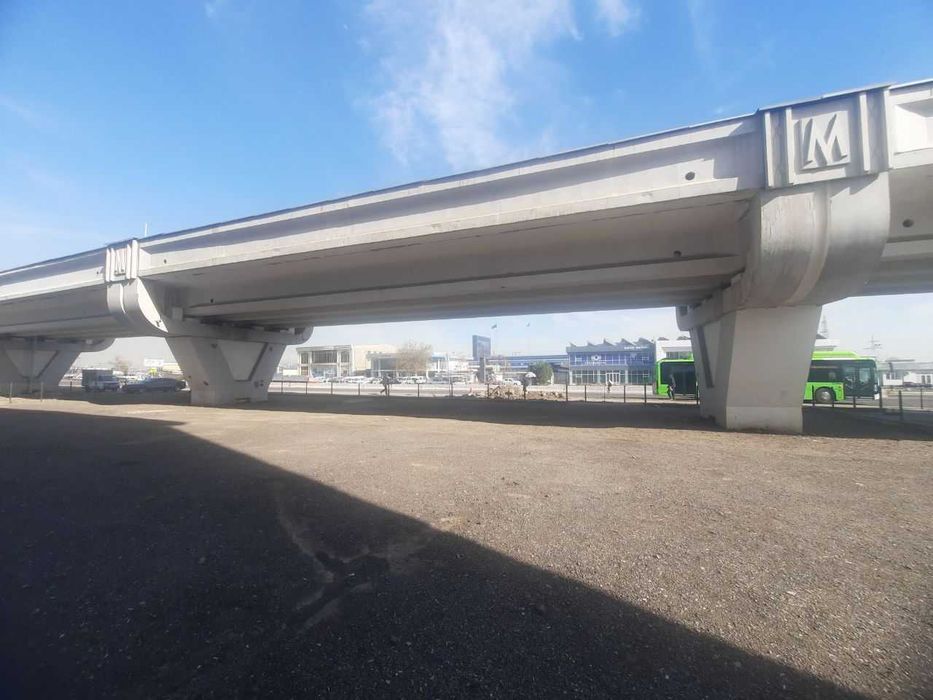 продается Здания 13 соток. 4100 кв.м в городе Ташкент Куйлюк.