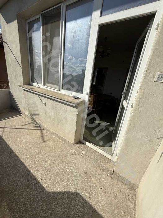 Продава се Четиристаен апартамент в Велико Търново, Център - 175 кв.м за 972 €/кв.м - Снимка #13