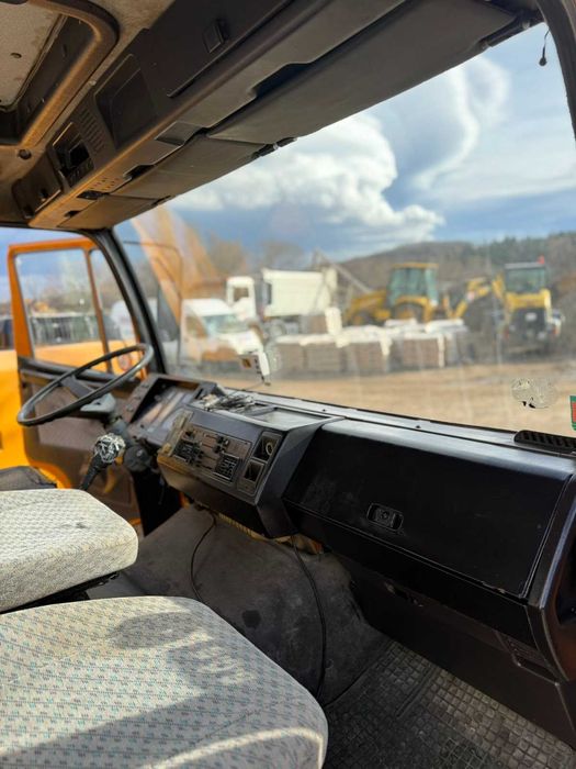 Самосвал Steyr 17S18