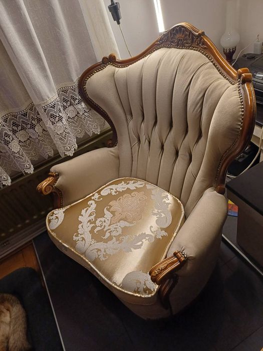 Продава 2 луксозни фотьойла