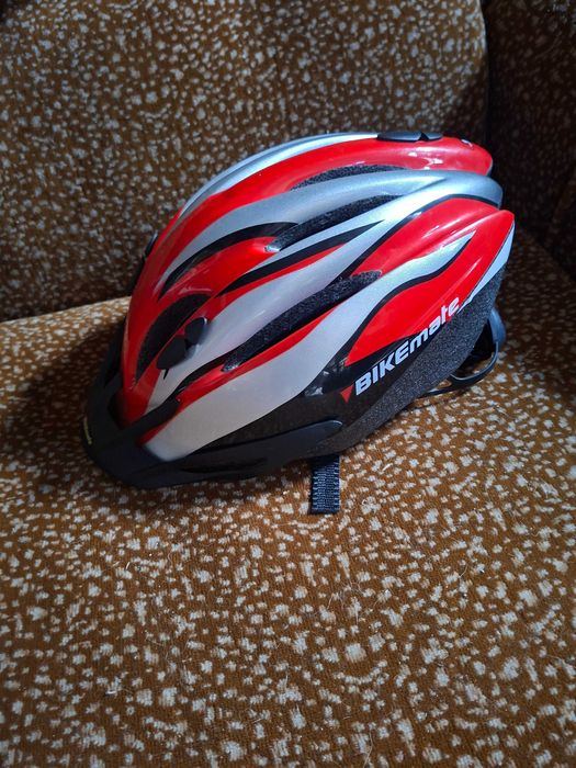 Каски и протектори