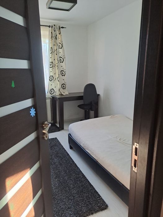 INCHIRIEZ Apartament cu 3 camere in Nasaud