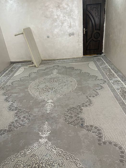 Gilam sotiladi holati yahshi 7.4 .razmerda