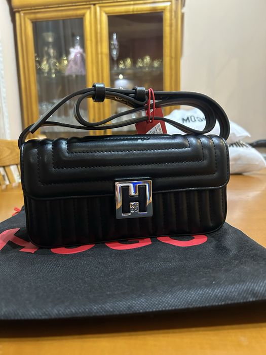 Черна Чанта HUGO