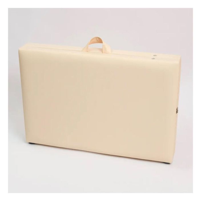 Продается кушетка