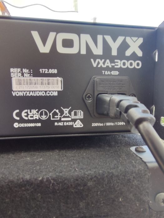 Тонколона усилвател и осветление