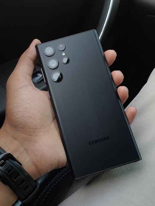 Samsung Galaxy S22 Ultra 5G. Snapdragon 8 Gen 1. OzU 12/256 GB.