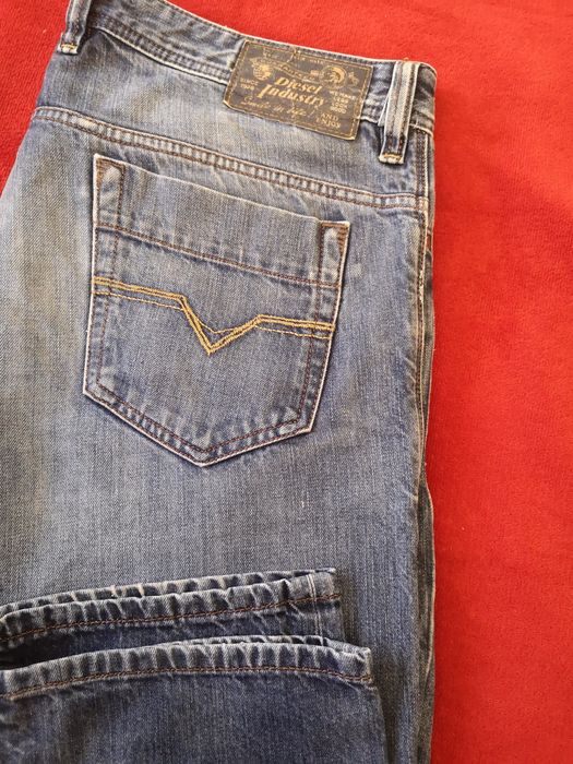 Blugi Diesel 32,33, de barbati