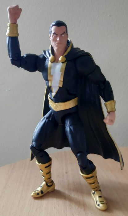 Black Adam - Figurina DC Collectibles