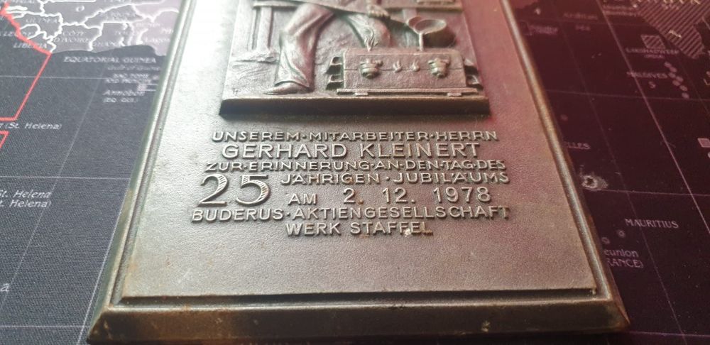 Plăcută comemorativa din fonta