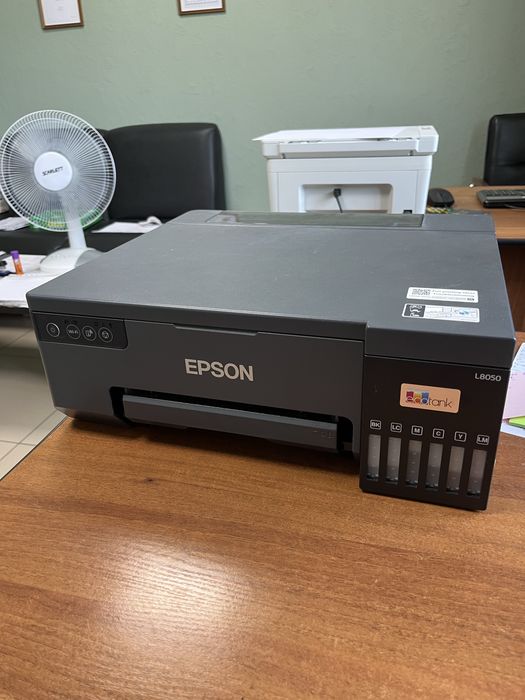 Цветной принтер Epson L8050
