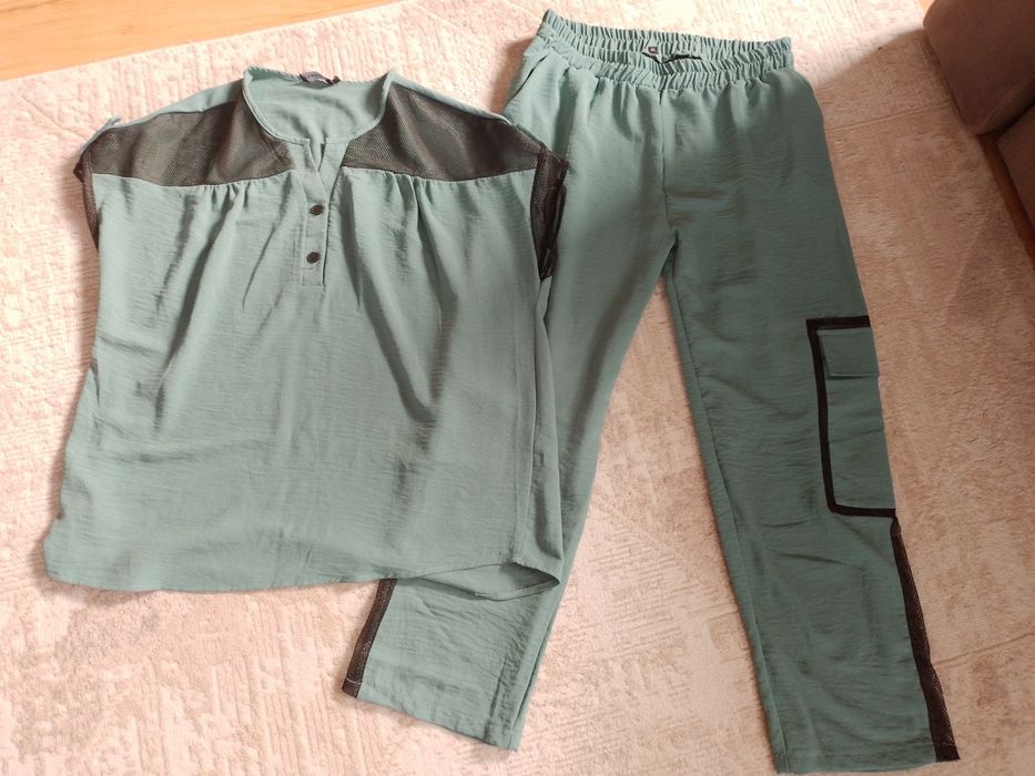 Большая сумка женской одежды